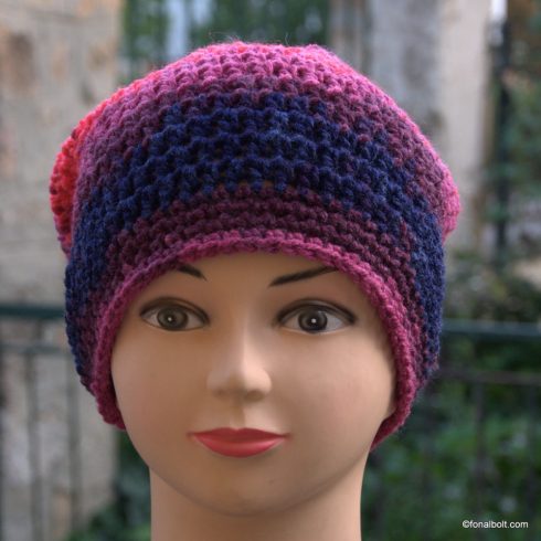 Sapka pink és kék színben