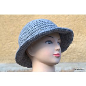 Téli női kalap - rendelésre