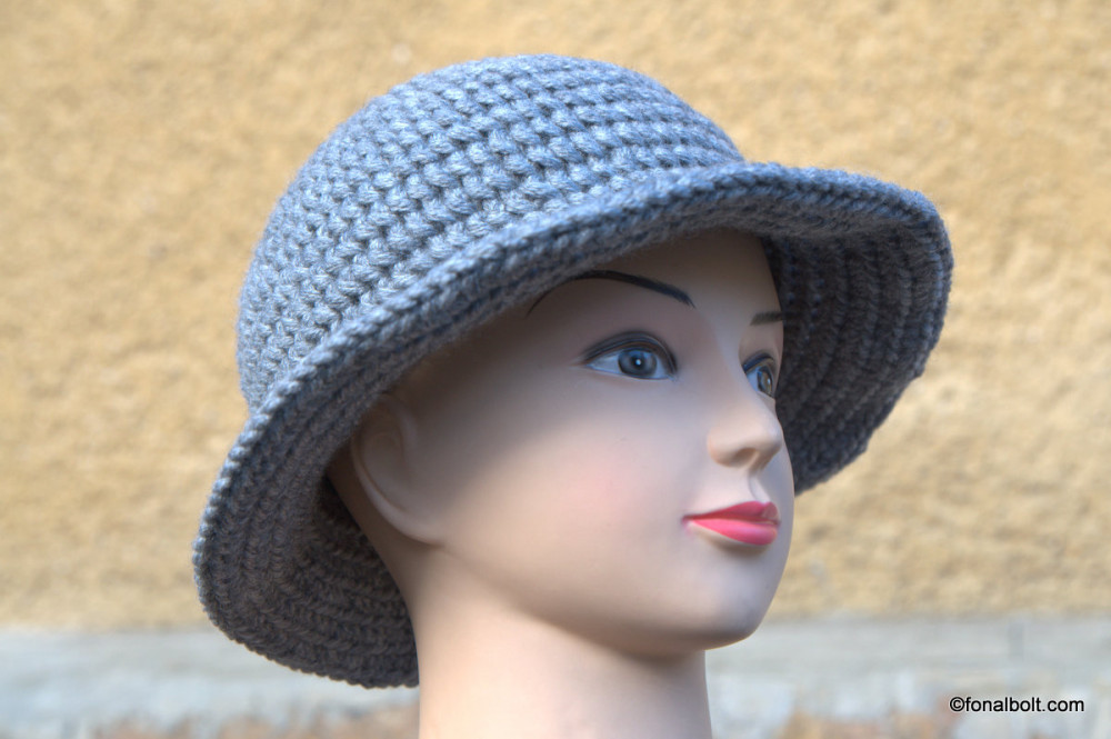 Szürke női kalap - télre